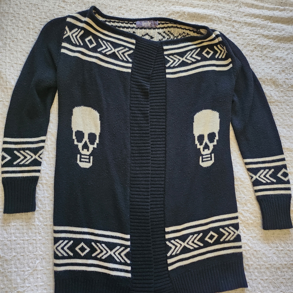 Skull Patterned Black and Cream Cardigan